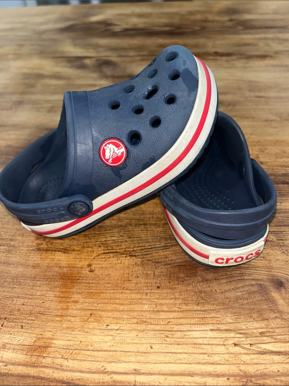 CROCS Toddler 8 Navy Blue Clogs with Red & White Trim - Picture 2 of 5